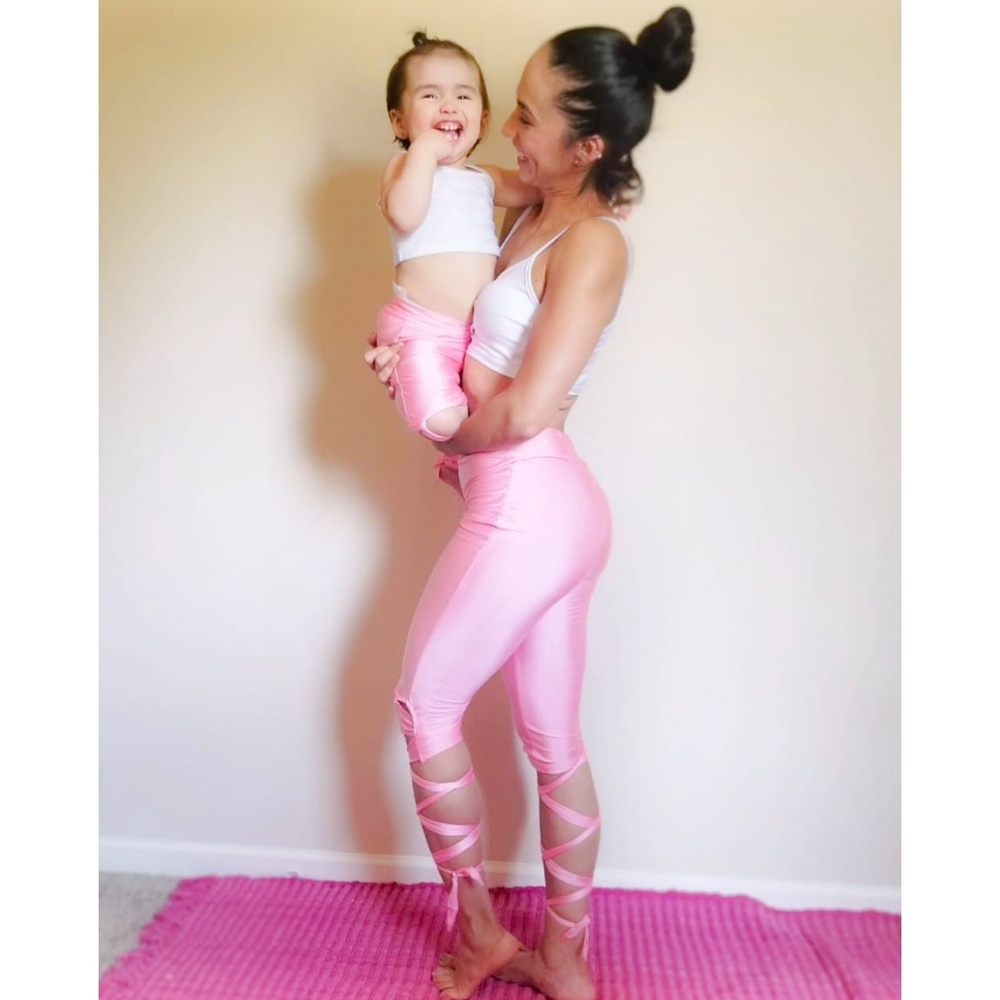 Mom and daughter matching /yoga workout set - Picture 2 of 8